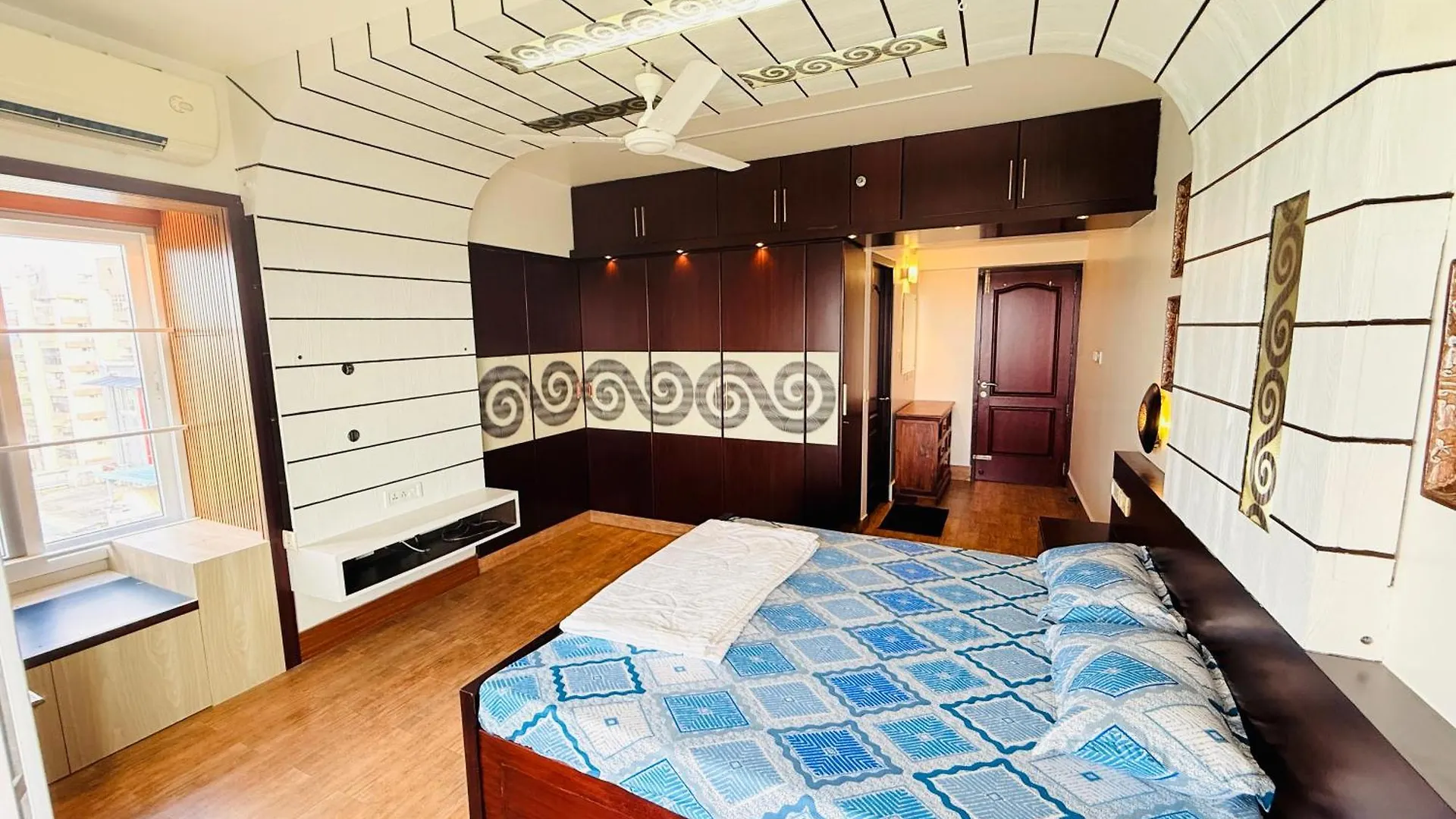 Lake View Castle Thiruvananthapuram