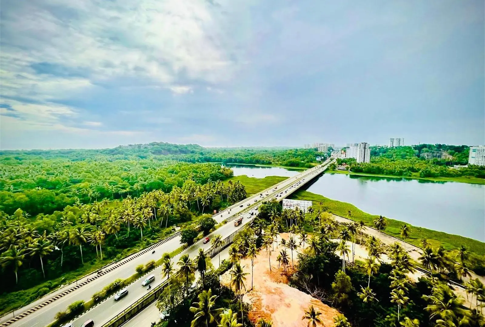 Lake View Castle Thiruvananthapuram Apartment