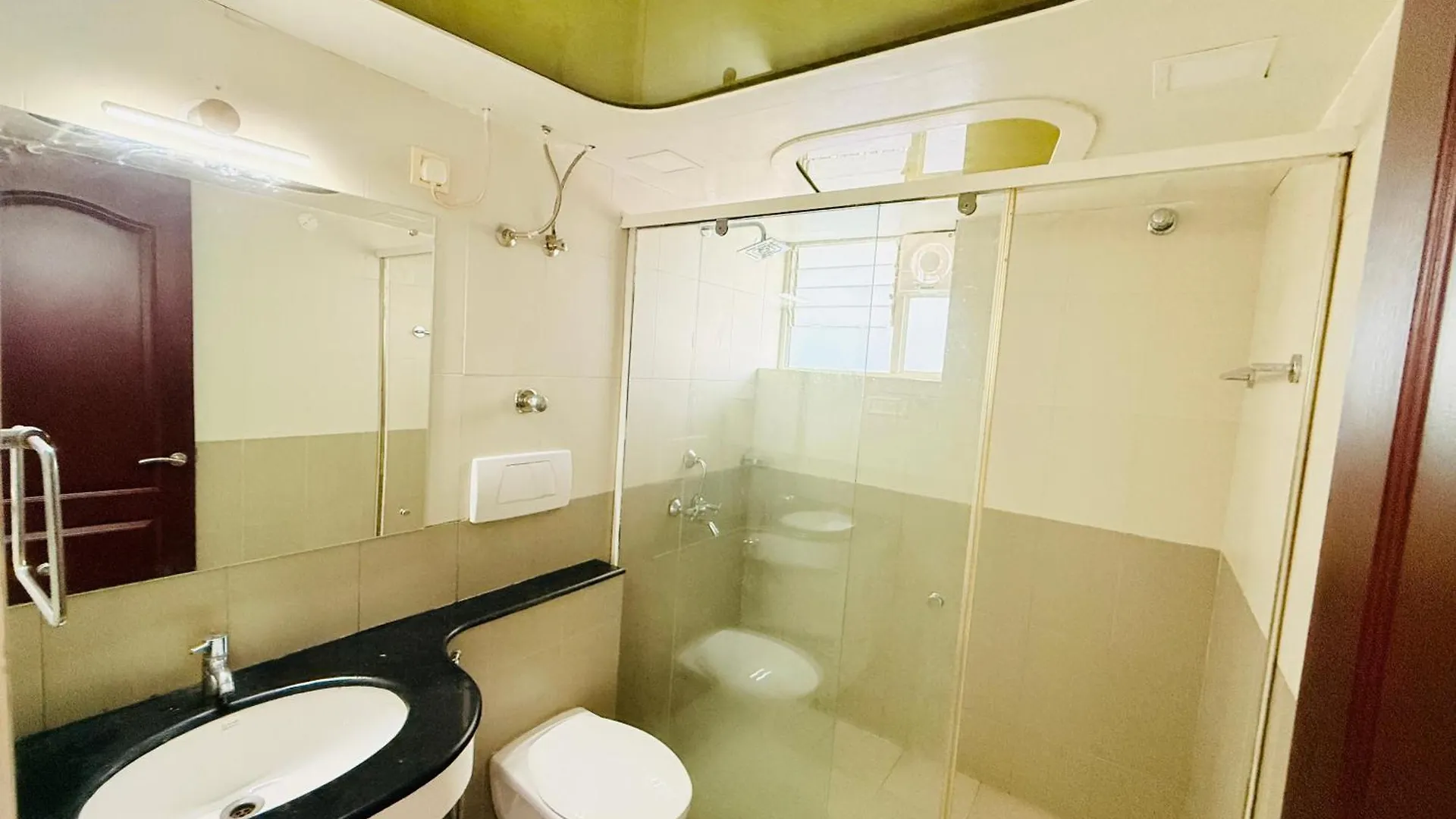 Lake View Castle Thiruvananthapuram Apartment
